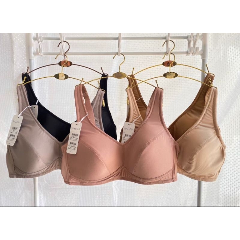Sabina รหัส HBO24002 NBO2320-09 เสื้อชั้นใน Invisible Wire (ไม่มีโครง) รุ่น Function Bra  เสื้อชั้นในไม่มีโครง ไม่ดันทรง