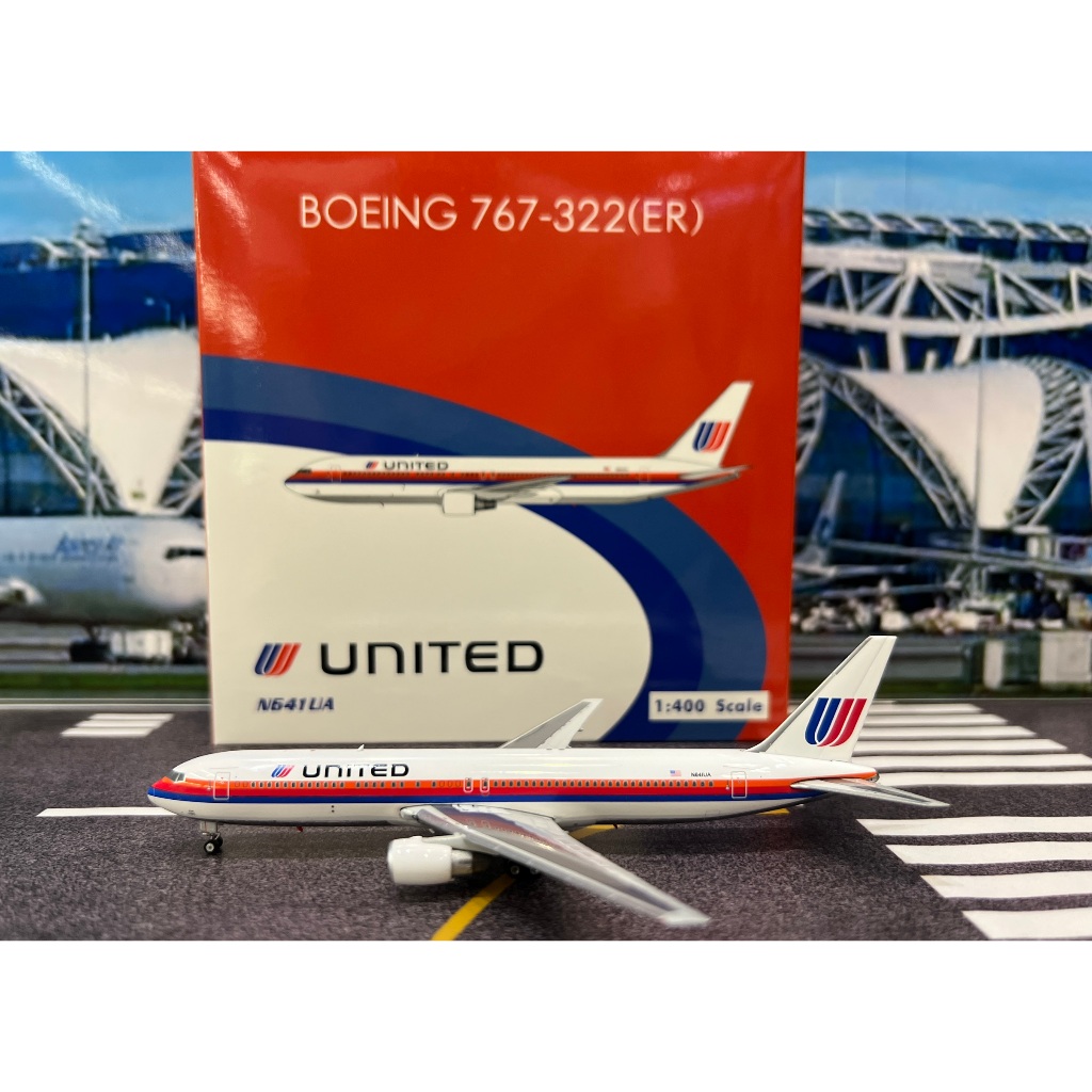 Phoenix Model [04617] 1:400 United B767-300ER N641UA 'Polish Belly'
