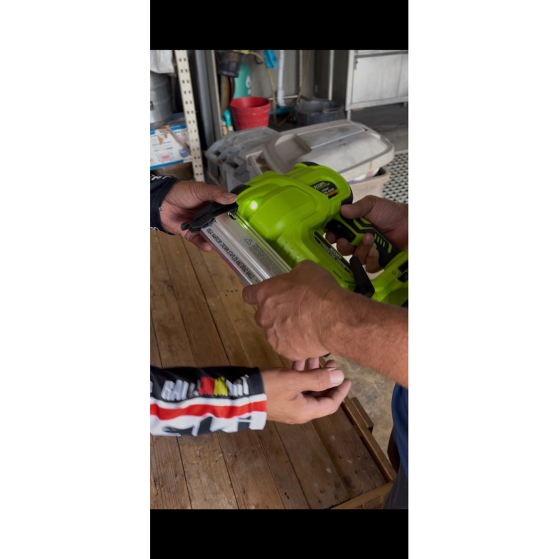 เครื่องยิงตะปู ไร้สาย 2in1 ปรับการทำงานได้ 2 โหมด ใช้ได้ทั้งแม็กขาคู่และขาเดี่ยว - รูปที่ 5