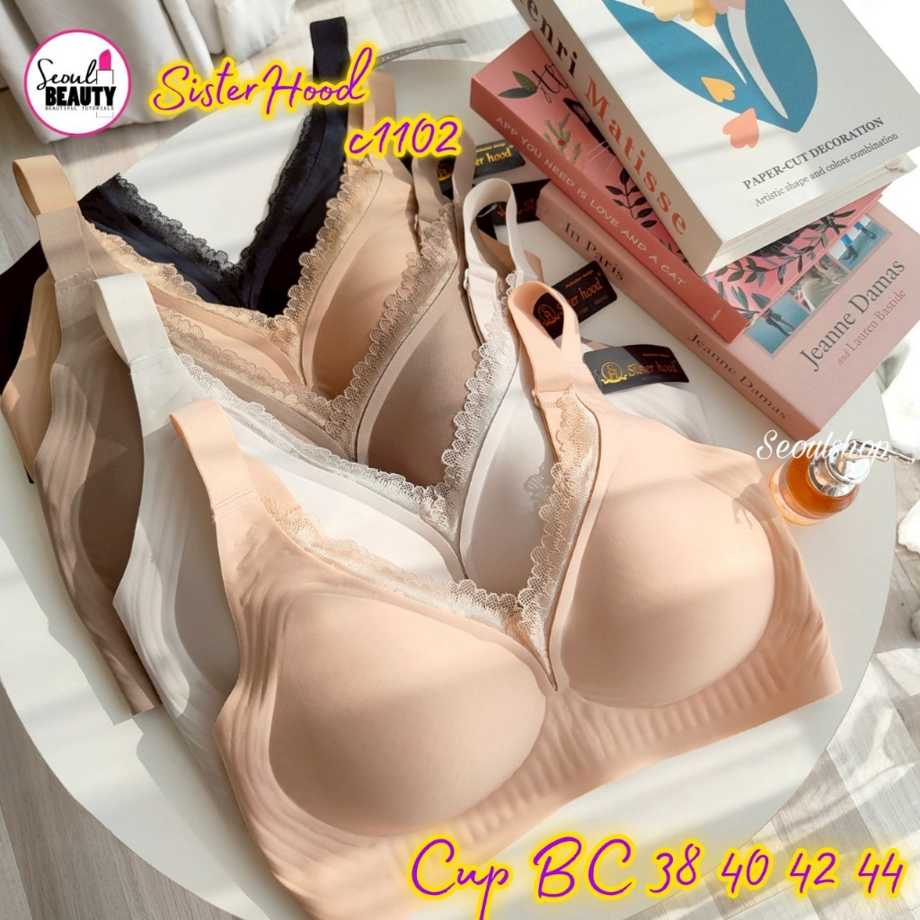 (CupB-C 38-46) เสื้อใน ผ้าไร้ขอบ ไร้โครง แต่งลูกไม้เล็กๆ เนื้อผ้านิ่ม ลื่น ใส่สบาย ฟองบังทรง 1102 Sister Hood(งานป้ายดำ)