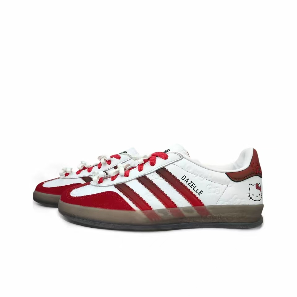 ❤️ของแท้ 100%❤️Hello Kitty x Adidas Originals Gazelle Indoor II0013 รองเท้าลำลองพื้นนิ่ม ทันสมัยหลากหลาย สำหรับทั้งชายแล