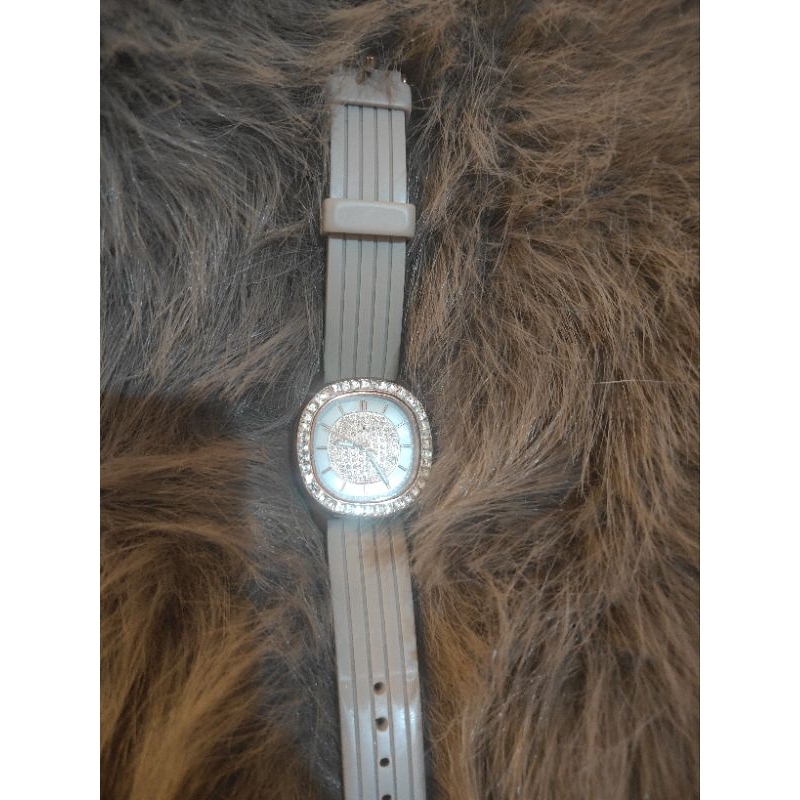 Lynแท้100%นาฬิกาลินมือสอง