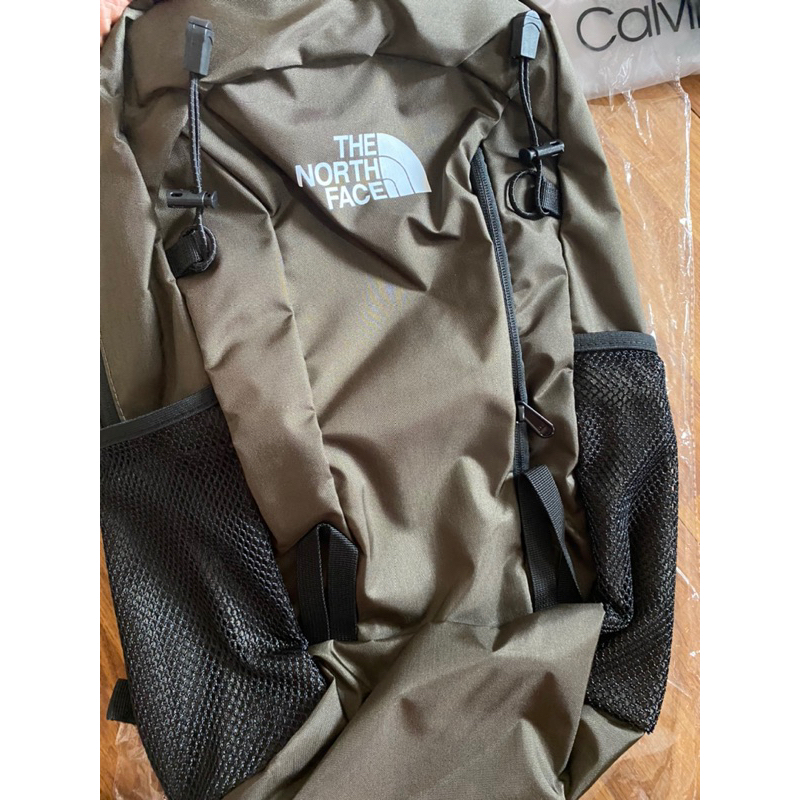 กระเป๋า THE NORTH FACE สีเขียวทหาร/สีเขียว/สีดำ ผ้าไนล่อน💯💞🥰