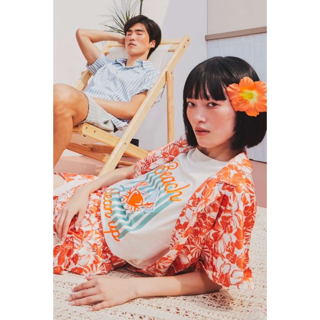 UPTOYOU เสื้อเชิ้ตผู้หญิงแขนสั้น Woman floral print shirt in Orange print