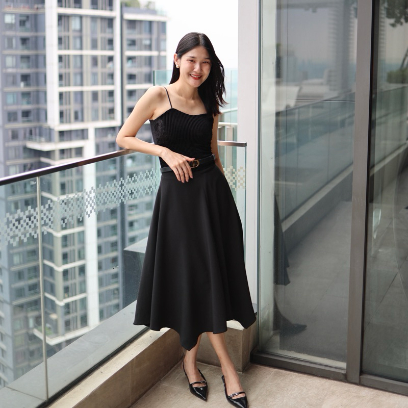 OCTOBER7th - Abby Skirt V.2 กระโปรงปลายแหลม ผ้า Suiting ยืดหยุ่น พริ้ว ใส่สบาย มีซับใน