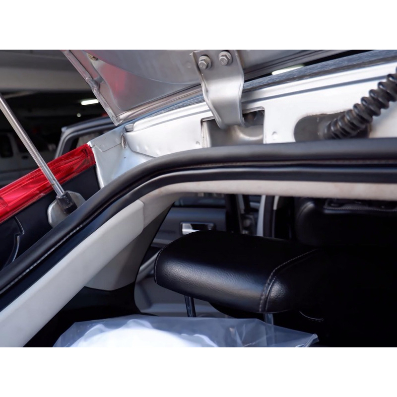 ยางฝาท้าย ยางฝากระโปรงท้าย  Ford Focus โฉม 5 ประตู - รูปที่ 6