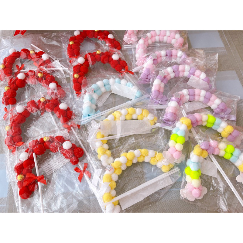 ซุ้มปอมตกแต่งเค้กมีหลายสี