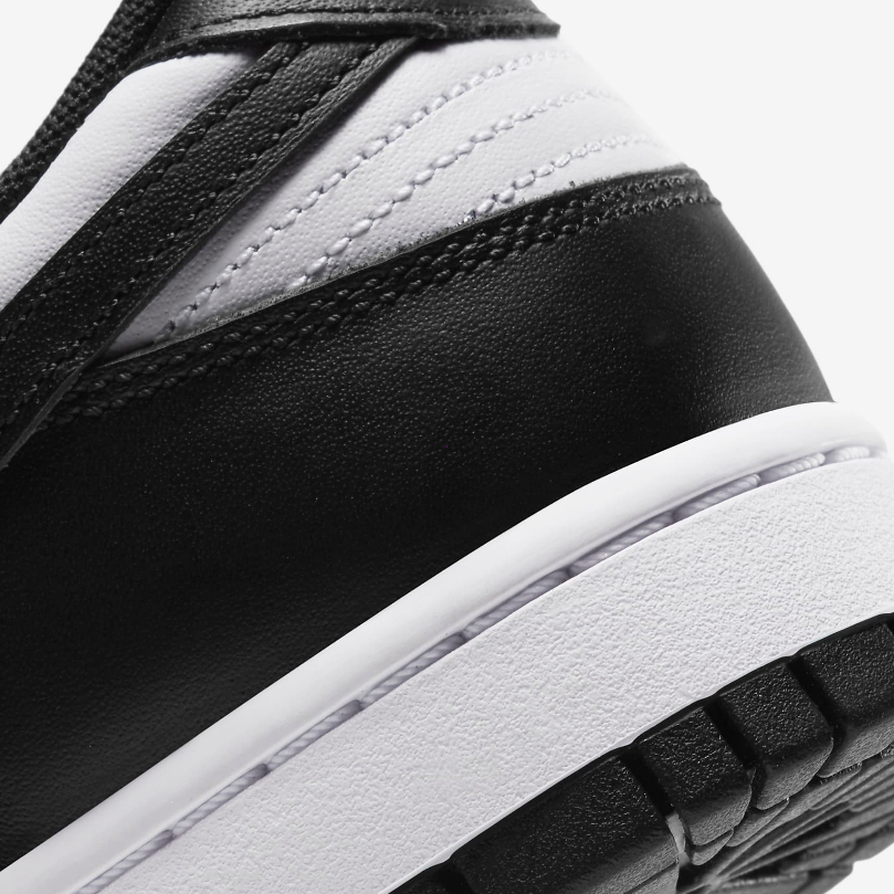 สามารถใส่ได้ทั้งผู้ชายและผู้หญิง SB Dunk Low [แพนด้า🐼] White Black36-45 🚚 การจัดส่งที่รวดเร็วจากประเทศไทย