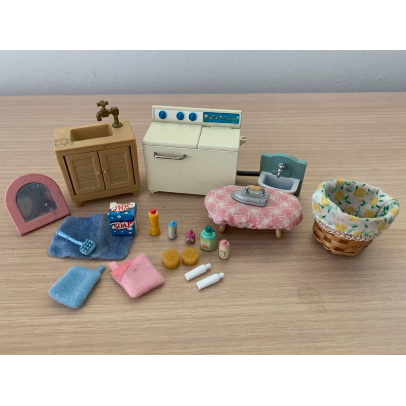 สินค้ามือสอง💥  Slyvanian Families อุปกรณ์ห้องน้ำและซักรีด จากญี่ปุ่น 🇯🇵