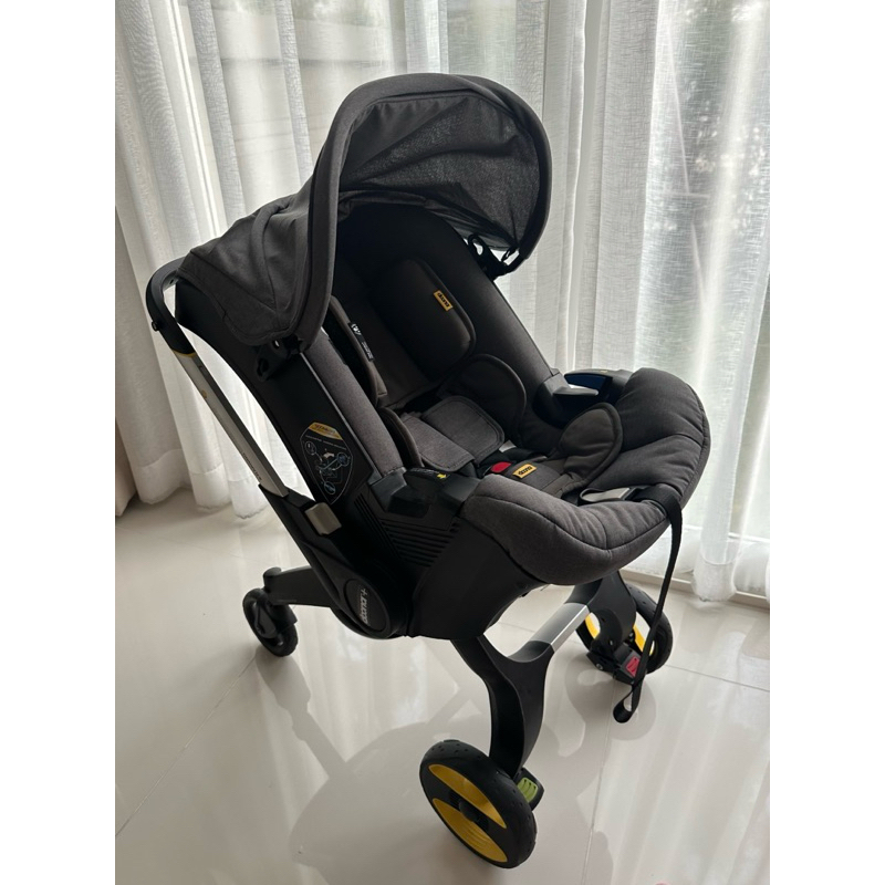 Doona คาร์ซีทปรับเป็นรถเข็นได้ สินค้ามือสองใช้น้อยมากค่ะ