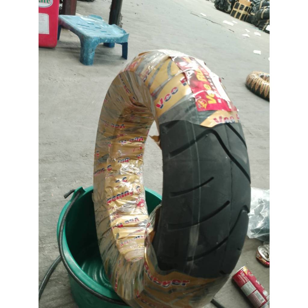 ยางรถมอเตอร์ไซค์ Vee Rubber รุ่น VRM217 ขนาด 120/70-10 ปี23 ยางใหม่ TL