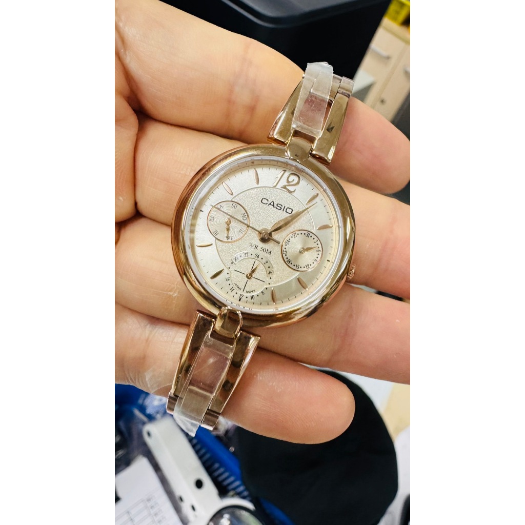 Casio นาฬิกาข้อมือผู้หญิง รุ่น LTP-E401PG-9AVDF Lady Watch