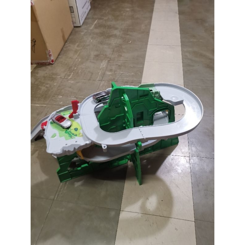 รางรถ.   Tomica. Adventure