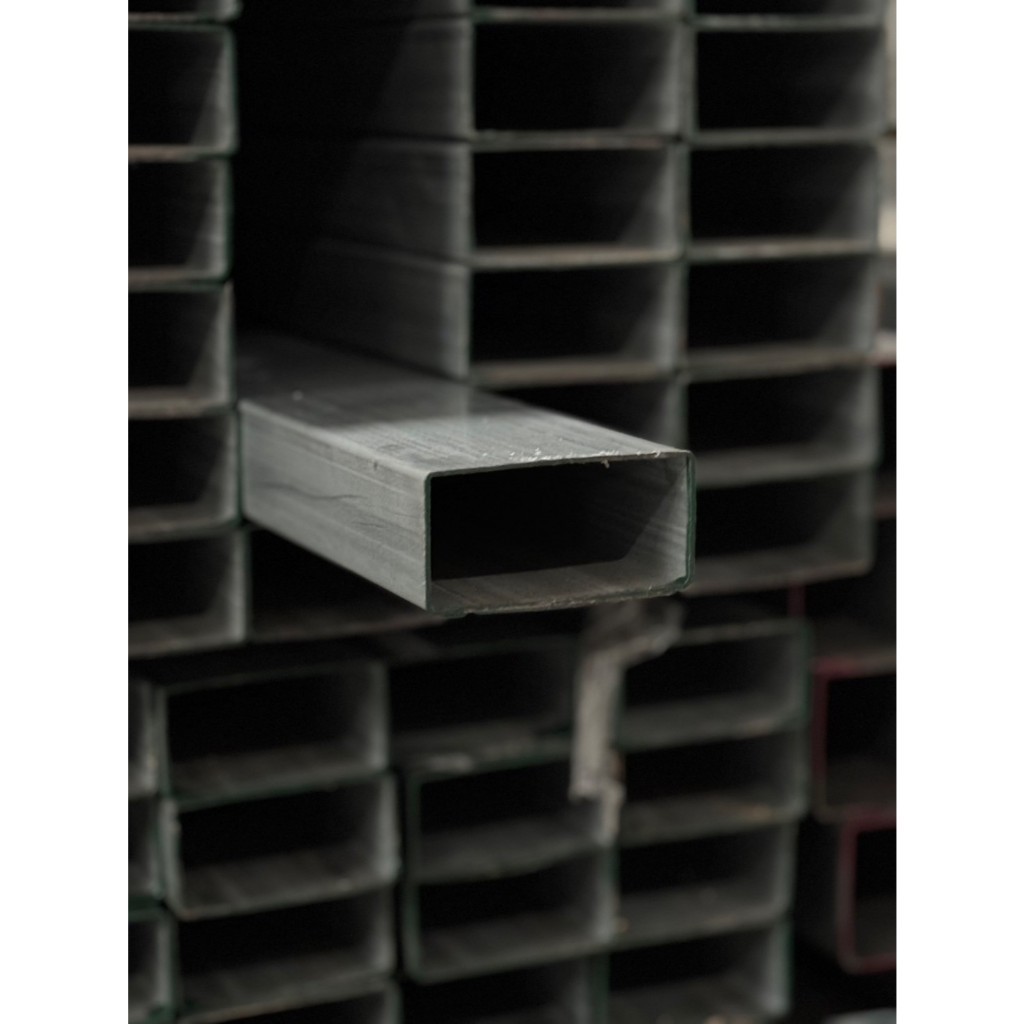 เหล็กกล่องกัลวาไนซ์ ขนาด 3x1.5" นิ้ว มาตรฐาน มอก. สุดถูก! หนา 1, 1.1, 1.3, 1.5 ความยาว 100-200 ซม