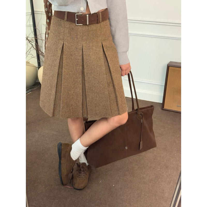 KINDARARE - cottage wool skirt  (พร้อมส่ง) (ไม่แถมเข็มขัด - belt is not included)