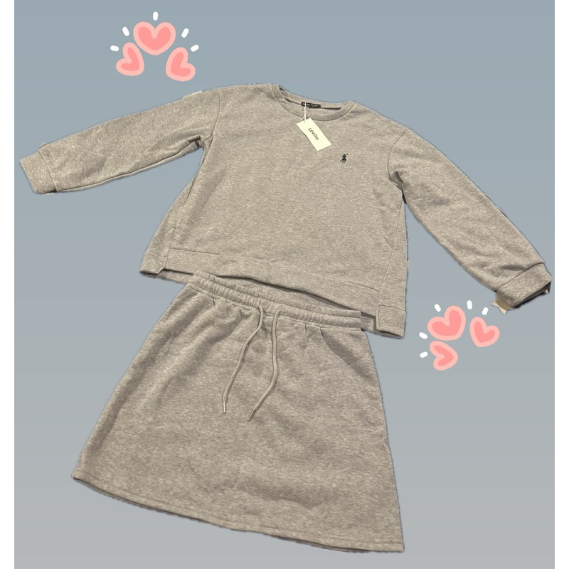 ส่งต่อชุดเซต Lovito สีเทา🐰