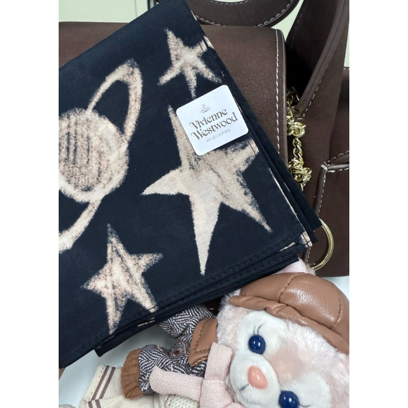 ผ้าเช็ดหน้า "Vivienne Westwood" ของแท้100% จากญี่ปุ่น