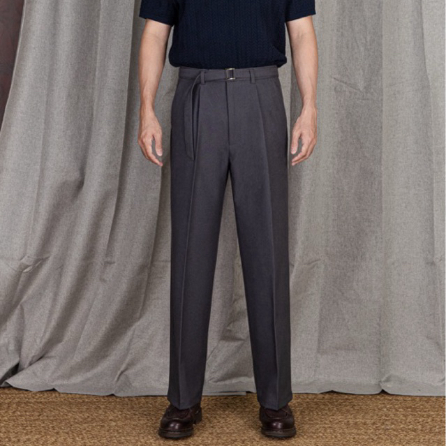 TOFFY & BROWN /  SINGLE PLEATED HIGH WAIST TROUSERS กางเกงทรงกระบอกตรงเอวสูงจีบเดี่ยว