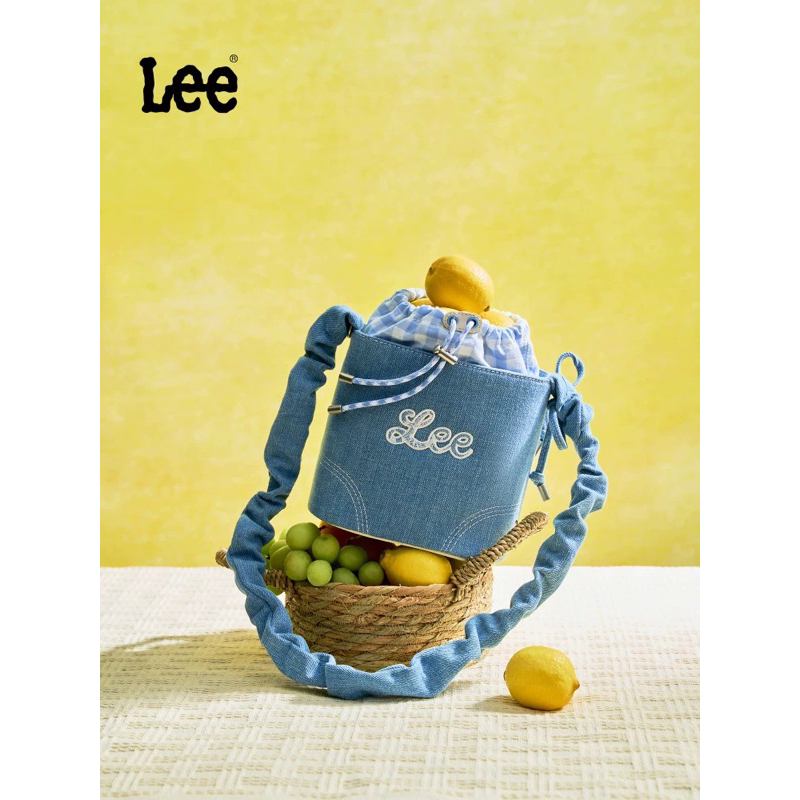 [พรีออเดอร์] กระเป๋าcrossbody ยีนส์ Lee