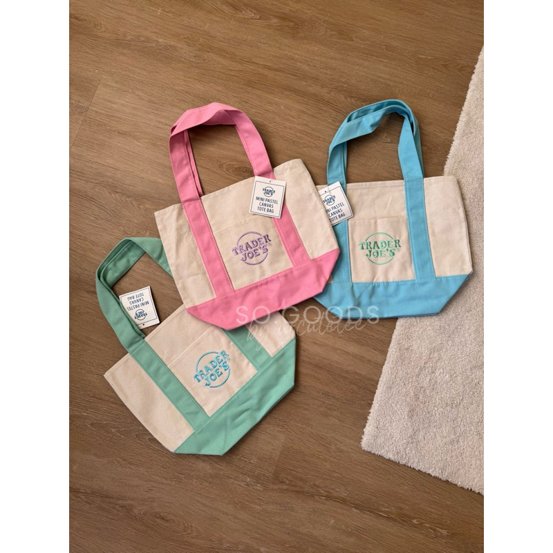 พร้อมส่ง ของแท้ 100%⭐️ กระเป๋าผ้า Trader joe's pastel tote bag 🩰🎧