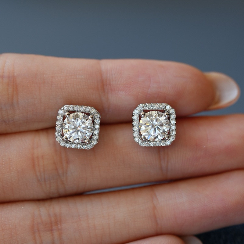 Reraya gem ต่างหูฝังเพชรโมอีส 1 ct ทรงเหลี่ยม เงินแท้ 92.5%