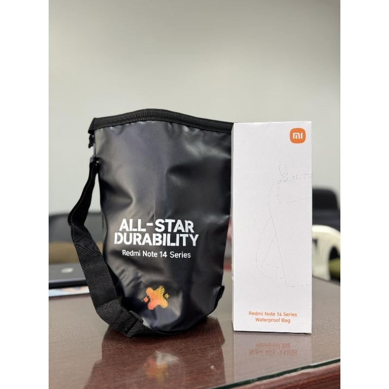 กระเป๋าสะพายกันน้ำ แบรนด์ xiaomi