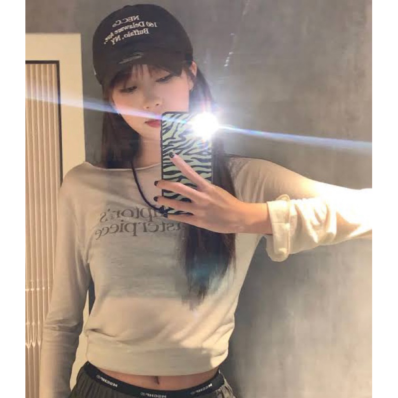 Sculptor Masterpiece Sheer Top สีเบจ มือสอง มีตำหนิรอยด่าง