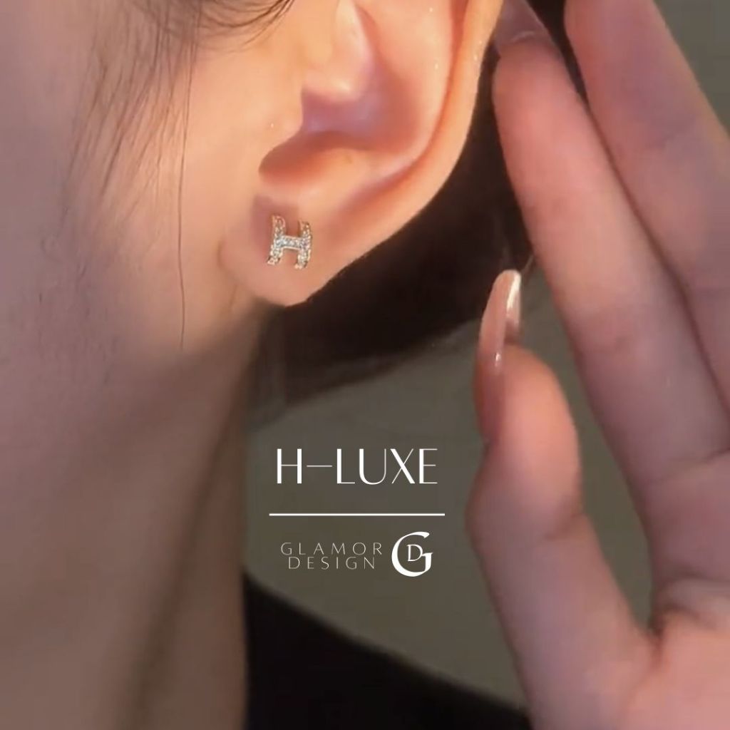GLAMOR✨ต่างหูเงินแท้ H-Luxe ต่างหูแฟชั่นรูปตัว H ประดับเพชร เงินแท้925 สำหรับสาวทันสมัย ตุ้มหูเพชร