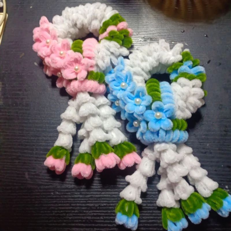 (พร้อมส่ง)พวงมาลัยลวดกำมะหยี่วันแม่ครบเซ็ตยกกล่อง🌷