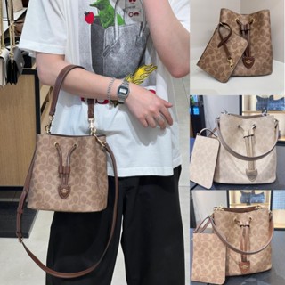 แท้💯%Coach Rowan 22 New Style bucket bag tote bag สายสะพายแบ…
