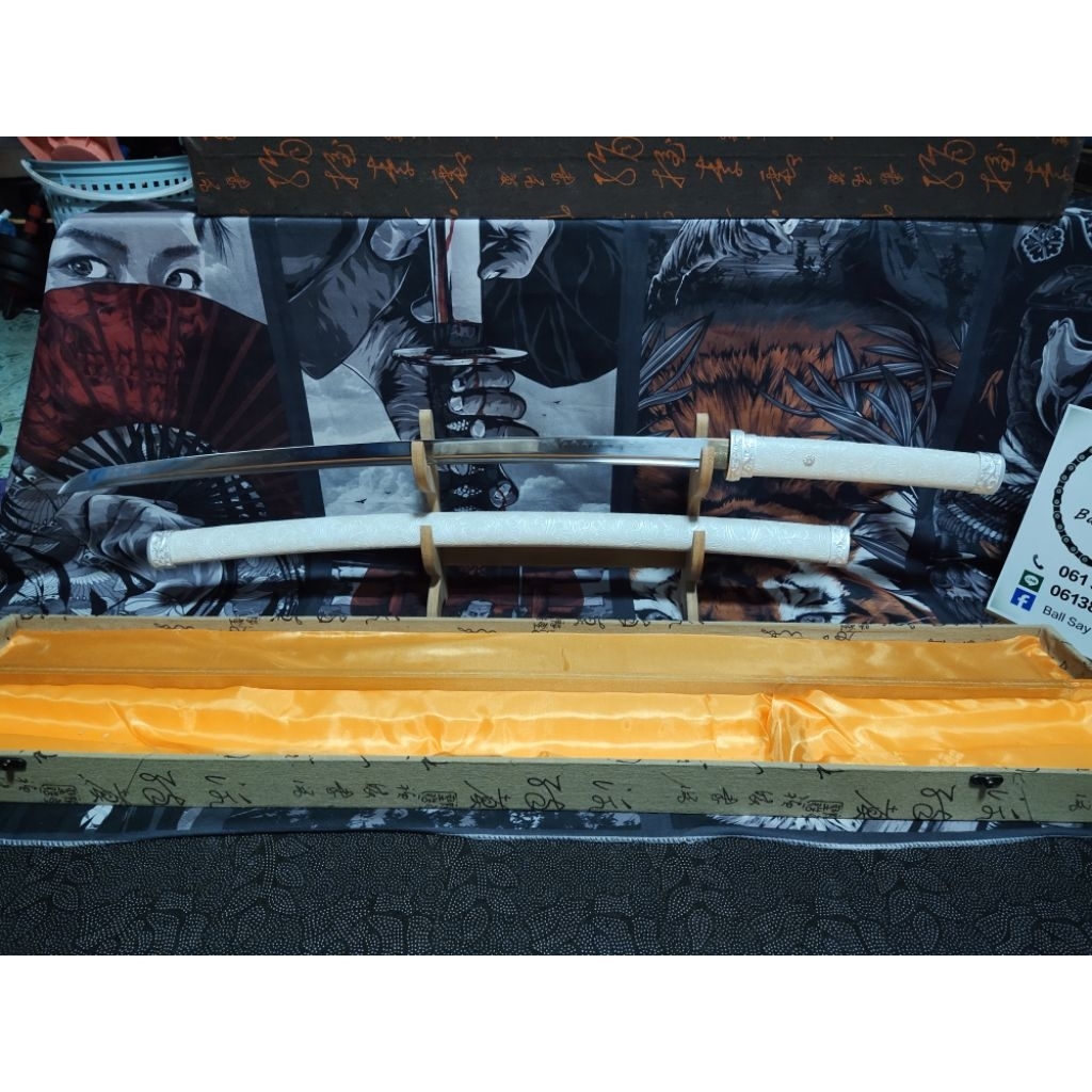 ดาบซามูไร ดาบคาตานะ ซามูไร คาตานะ ชิราซายะ T10 หุ้มหนังขาวเงิน เปิดคม 100%