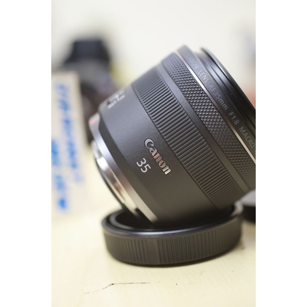 lens canon rf 35/1.8 is stm