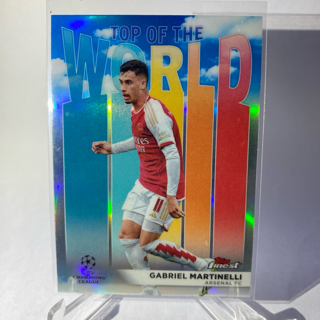 การ์ดนักฟุตบอลสำหรับสะสม GABRIEL MARTINELLI, ARSENAL, TOP OF THEWORLD, TOPPS FINEST 2024