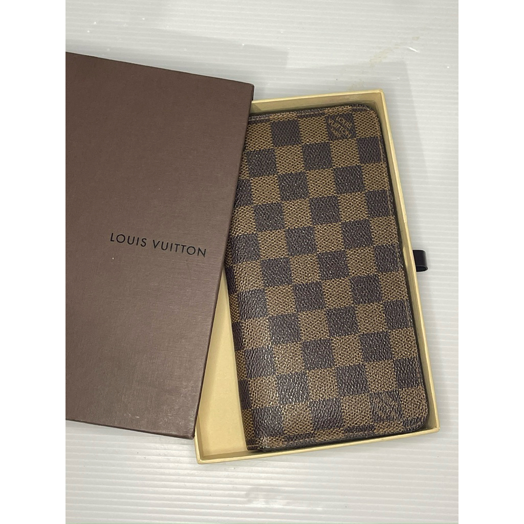กระเป๋าสตางค์ LV damer zippy long wallet แท้มือสอง