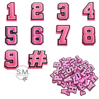 อุปกรณ์ตกแต่งรองเท้าหัวโต / จิบิติดรองเท้าตัวอักษร A-Z / # / 0-9 สีชมพูน่ารักๆ