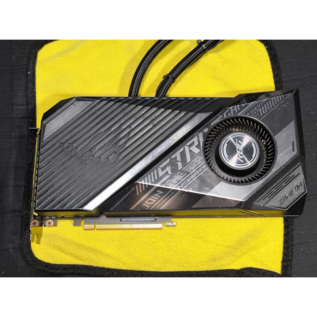 rog rx6800xt LC aio 240 สภาพดีใช้งานได้ปกติเย็นๆ