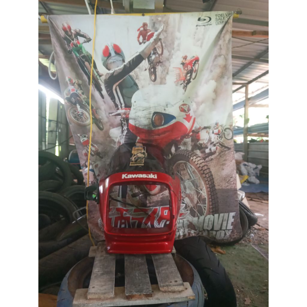 อะไหล่มอไซมือสองมือ2หน้ากากหน้าkawasaki.rxs.rxz.rx100.rxkของแท้มือ2สีแดง