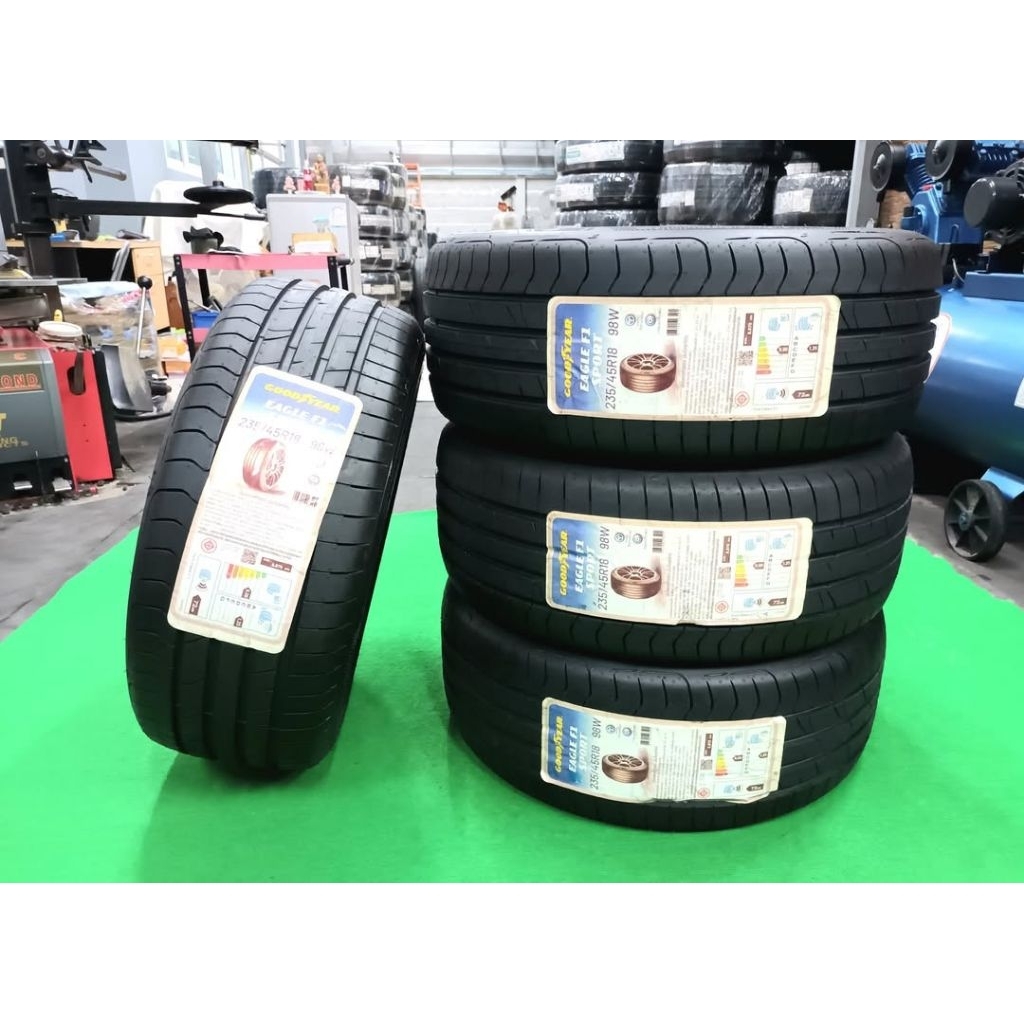 ยางใหม่ค้างปี 235/45R18 Goodyear Eagle F1 Sport ผลิตปี 2023 ประกันบวม 2 ปี พร้อมจุ๊บลม ส่งฟรีมีปลายท