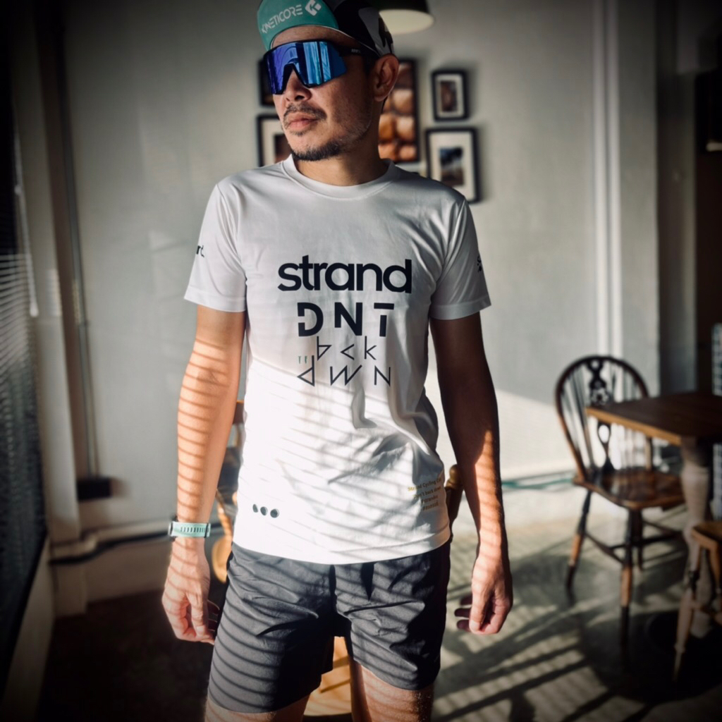 เสื้อยืด Strand คอกลม แขนสั้น คอลเลคชั่น Don’t back down