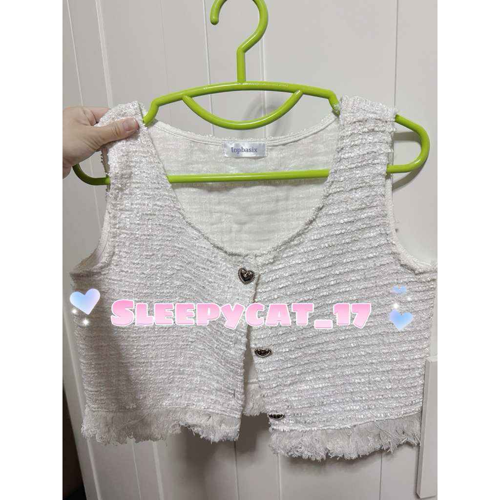 used once like new *Top of Basix* vest กัํกทวีตสีขาว freesize (shop390)