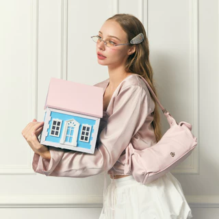 Lara Hobo Bag กระเป๋าสะพายข้างทรงโฮโบ หนังPremium PU/หนังกลับ Suede ✨ asissy.club