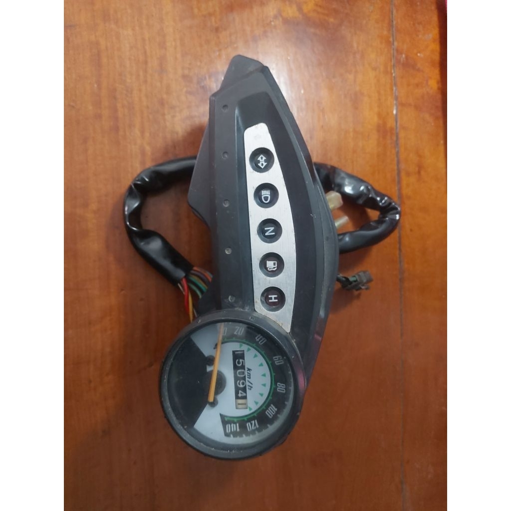 เรือนไมล์ RYUKA ZSR 125 แท้ติดรถ เช็คแล้วก่อนถอดใช้งานได้เลย