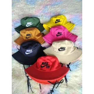 หมวก market กันแดด.แฟชั่นขนาดฟรีไซส์ 56 ซม.มีหลากหลายสี.มีเชือกคลองสินค้าพร้อมส่ง