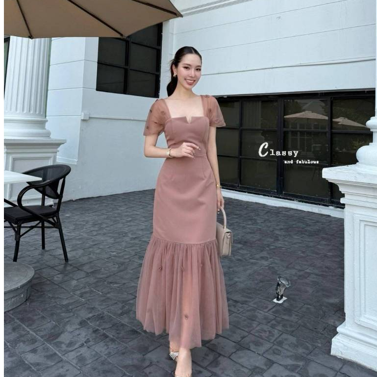 Classy เดรสคอรูปหัวใจ ตรงไหล่เป็นผ้าซีทรูปิดไหล่-ชมพูอมกะปิ(*รบกวนเช็คสต๊อกก่อนกดสั่งซื้อ)
