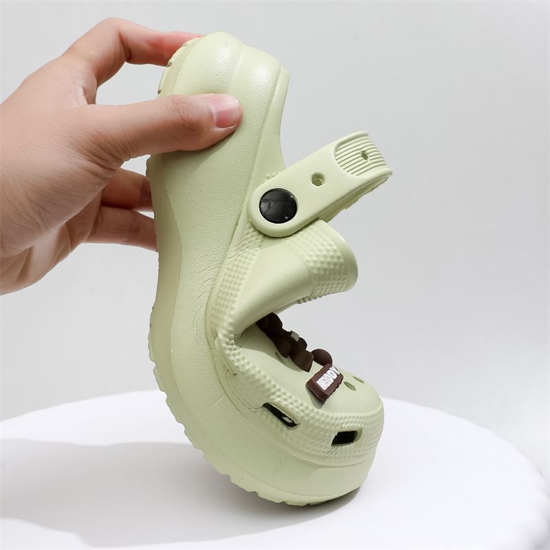 VVEE รองเท้าแตะ crocs Cartoon รองเท้าแตะแบบสวม Sandals EVA ส้นหนา 5 ซม กันลื่นและทนทาน นุ่มสบาย - รูปที่ 6