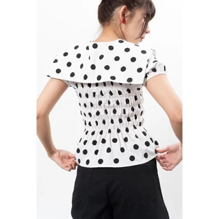 Panchitar Coco Polkadot – เสื้อสม็อกลายจุดสุดคลาสสิกดีไซน์คอปกใหญ่ แขนพอง และสม็อกเข้ารูปที่ช่วงเอว