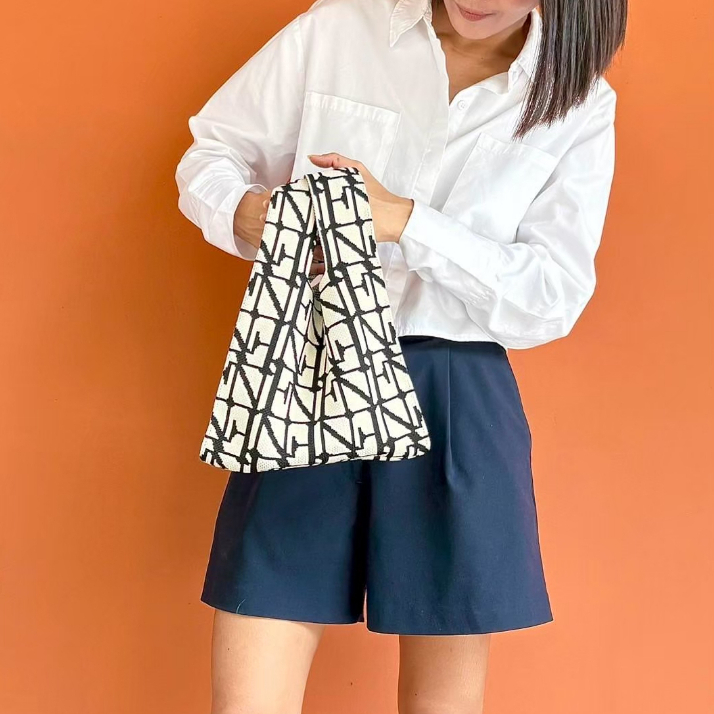 FN Cozy Knit Bag กระเป๋าทอลาย Knitting 1310-21013