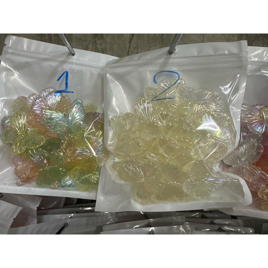 ผีเสื้อตกแต่ง สวยๆน่ารักๆๆ ขนาด 30*40 และ 20*24