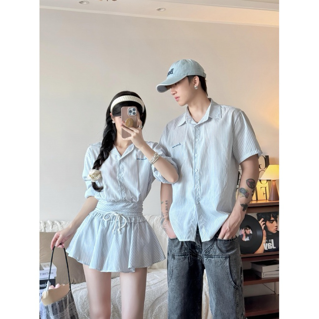 ร้านไทย ‍♀️ชุดคู่รัก  เสื้อผ้าคู่รักชายหญิงใส่คู่กับแฟน เสื้อเชิ้ตสีฟ้าอ่อน,ชุดเสื้อ+กระโปรงฟ้าอ่อน
