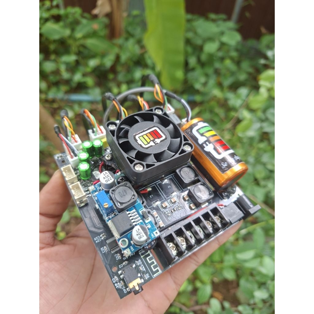 audio ZK TB21Fย้ายวอลุ่ม บิดโมโน 100*100w.200wโมเสียงกลางแหลม